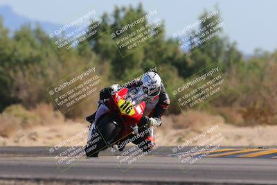 media/Nov-06-2022-SoCal Trackdays (Sun) [[208d2ccc26]]/Turn 7 Set 2 (1050am)/